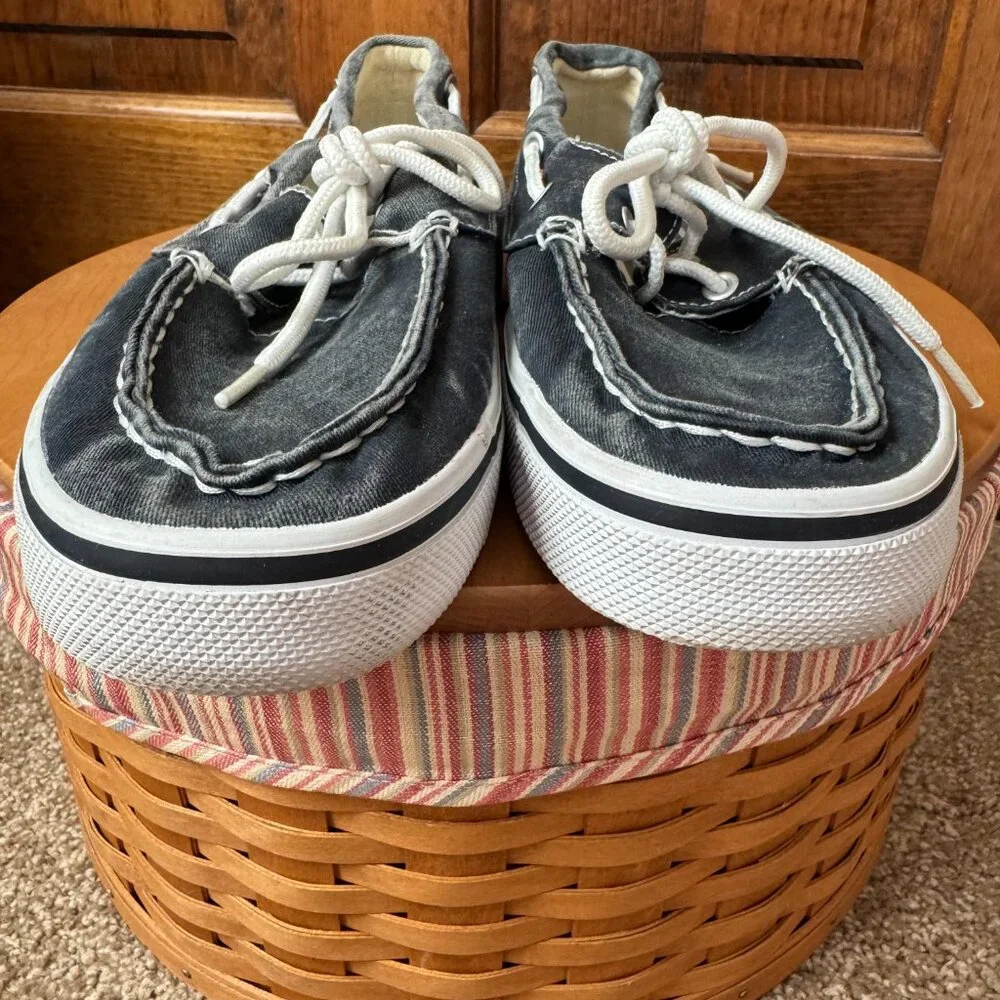 Thom McAn Navy Blue Burnham Canvas Boat Shoes Size 9M
